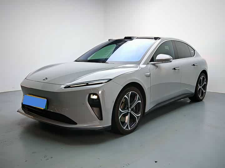 Фото 1 - Nio ET5