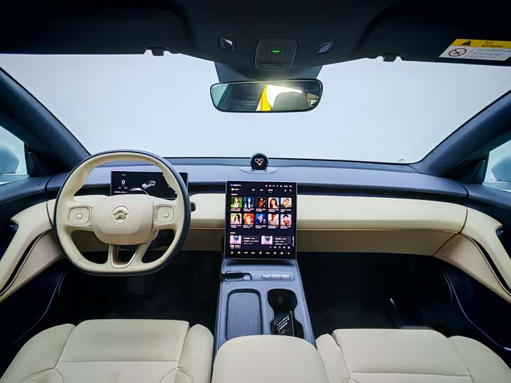 Фото 9 - Nio ET5