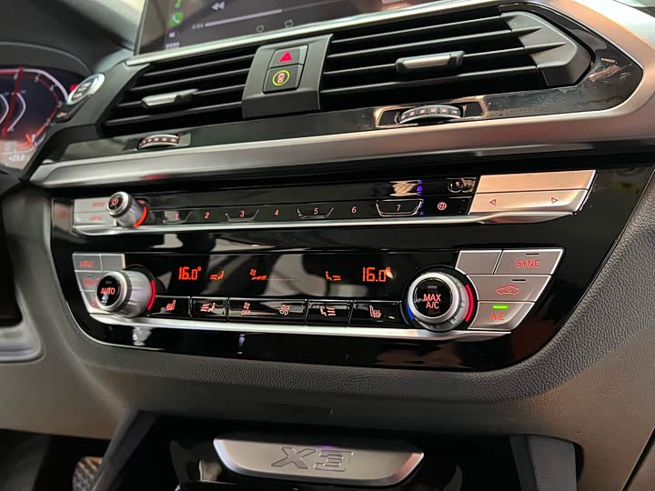 Фото 11 - BMW X3