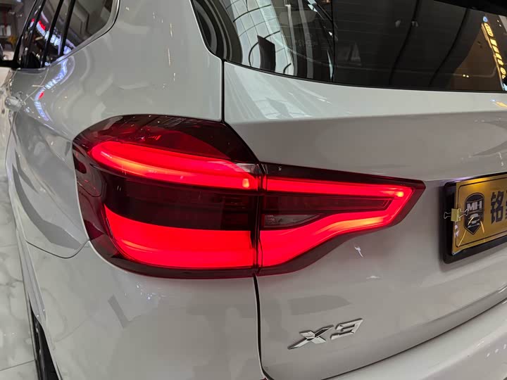 Фото 16 - BMW X3