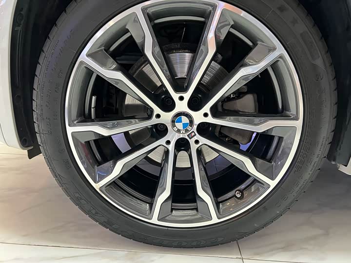 Фото 17 - BMW X3