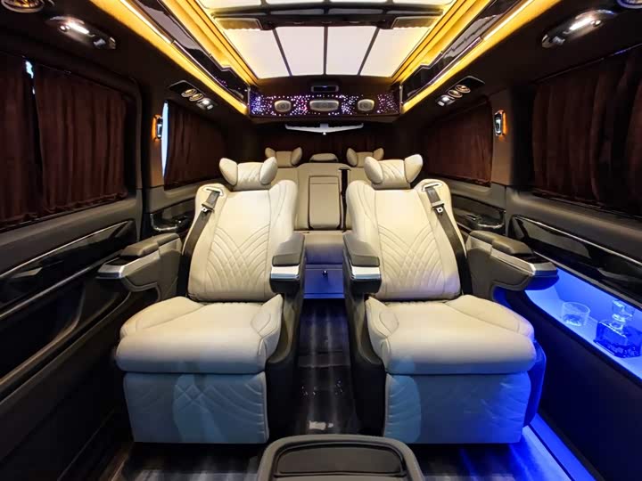 Фото 11 - Mercedes-Benz Vito