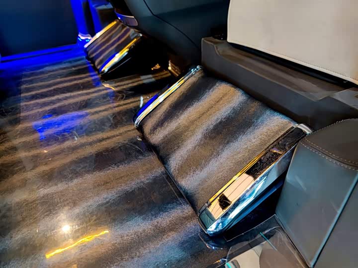 Фото 19 - Mercedes-Benz Vito