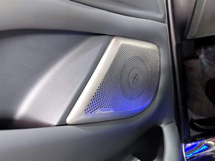 Фото 25 - Mercedes-Benz Vito