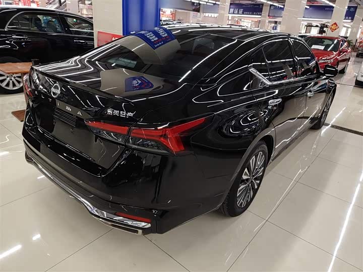 Фото 7 - Nissan Teana