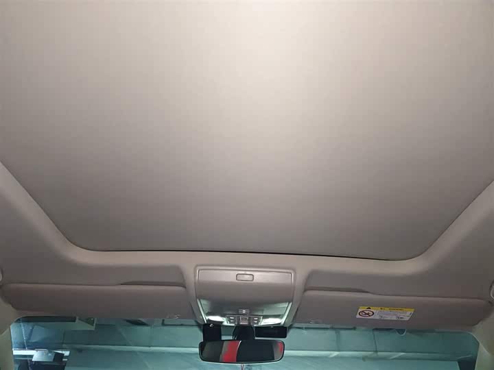 Фото 9 - Volkswagen Tiguan L Pro