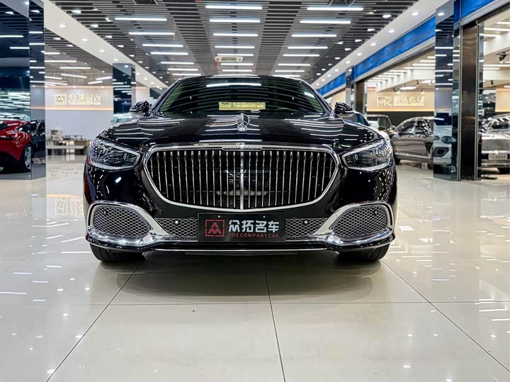 Фото 2 - Mercedes-Benz Maybach S-Class