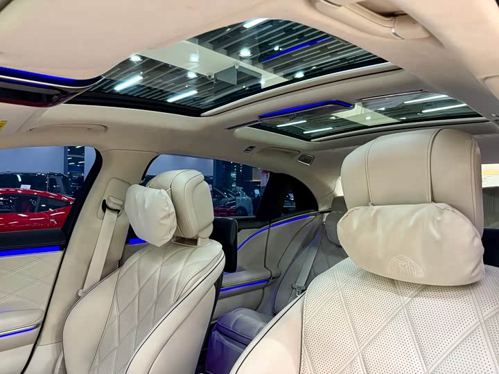 Фото 6 - Mercedes-Benz Maybach S-Class
