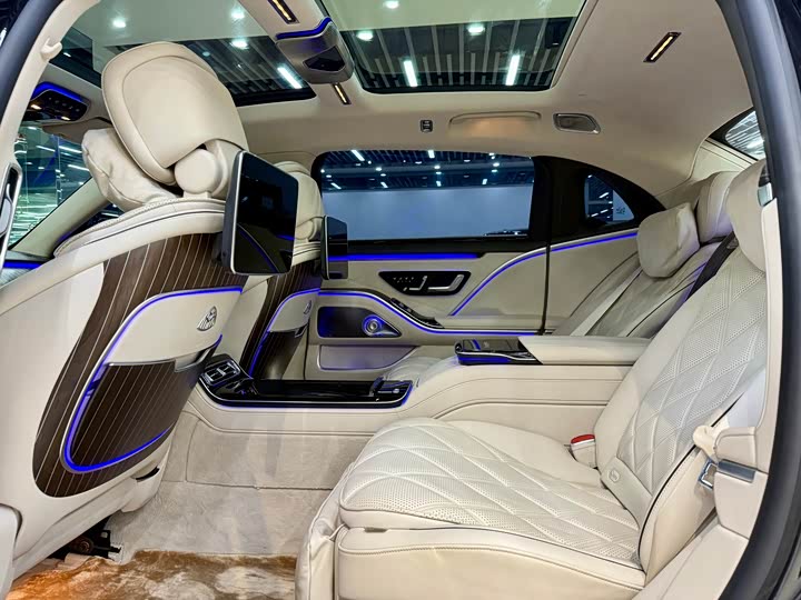 Фото 7 - Mercedes-Benz Maybach S-Class
