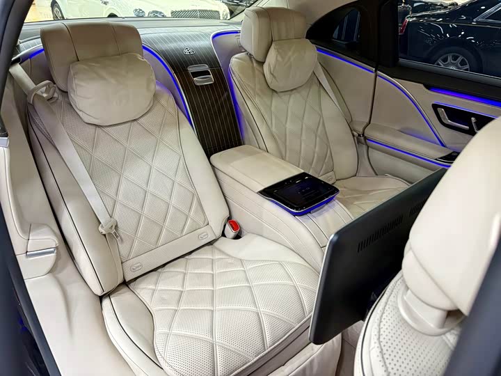 Фото 9 - Mercedes-Benz Maybach S-Class