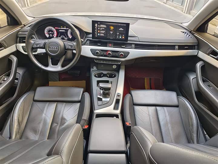 Фото 12 - Audi A4L