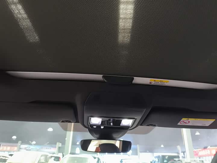 Фото 17 - Volkswagen Golf