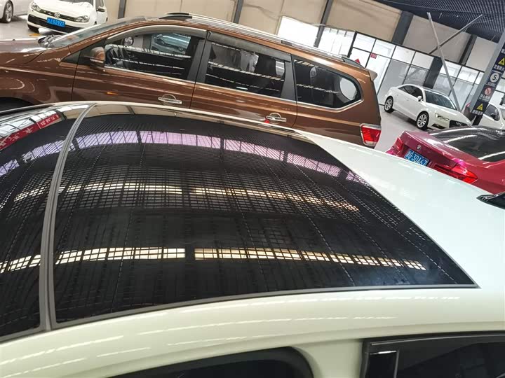 Фото 29 - Volkswagen Golf