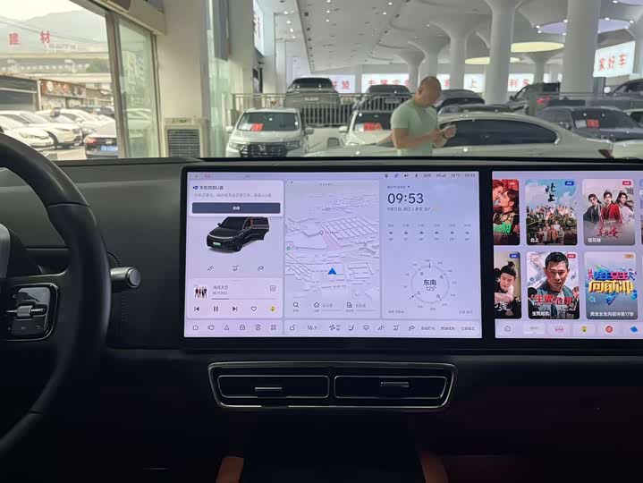 Фото 20 - LiXiang L8