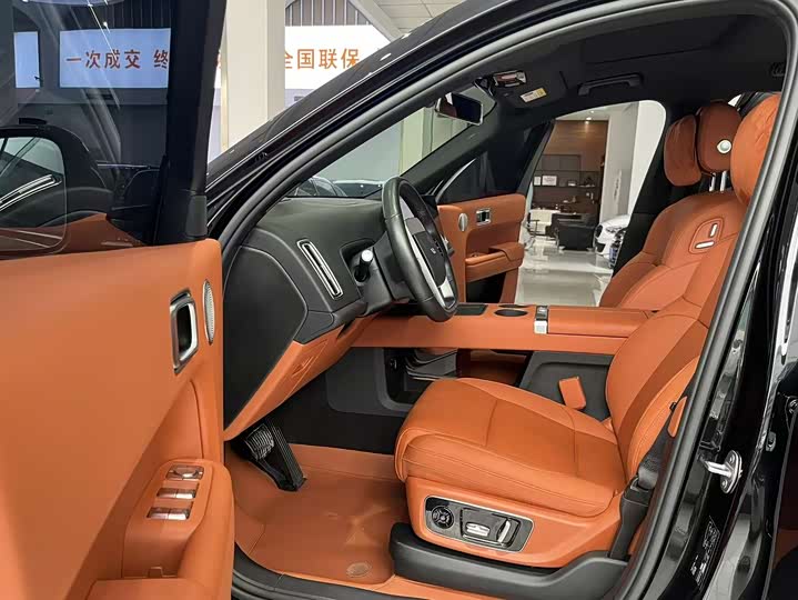 Фото 9 - LiXiang L8