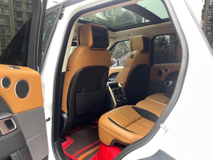 Фото 10 - Land Rover Range Rover Sport