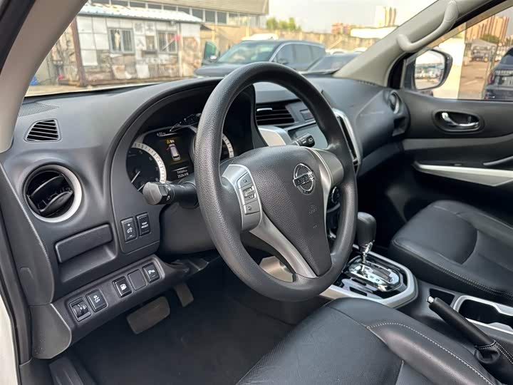 Фото 14 - Nissan Terra