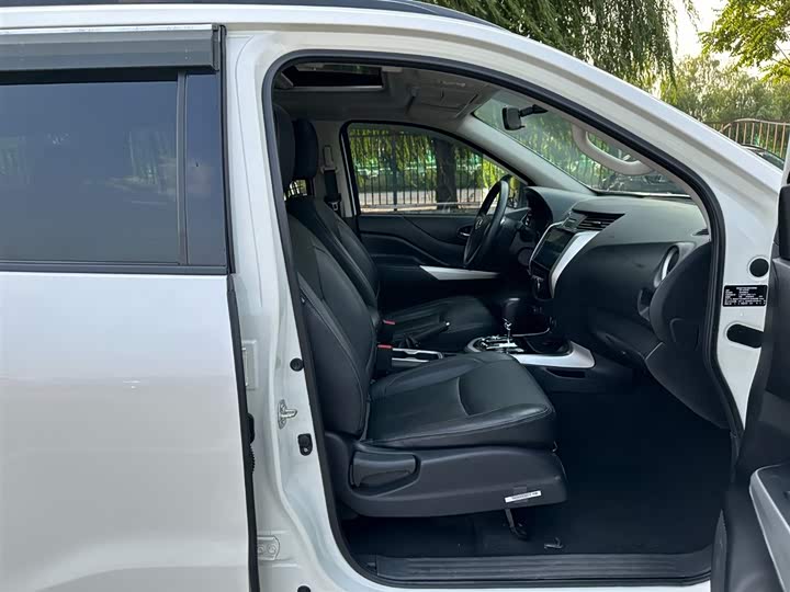 Фото 16 - Nissan Terra