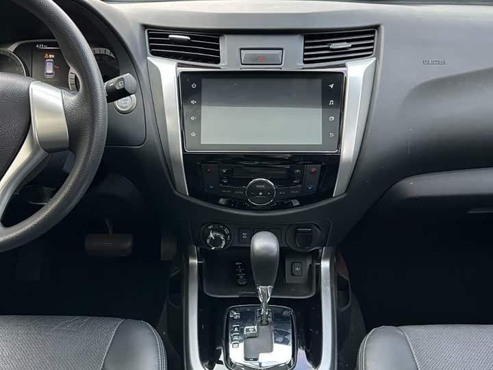 Фото 23 - Nissan Terra