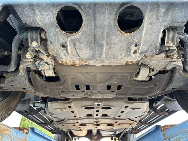 Фото 27 - Nissan Terra