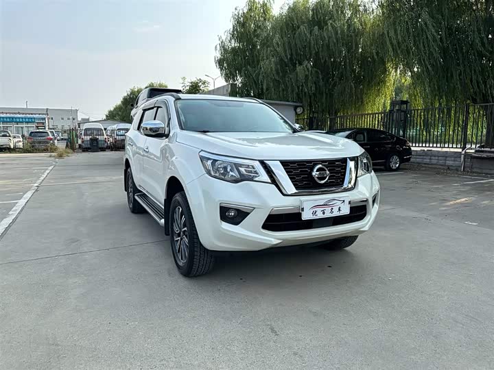 Фото 3 - Nissan Terra