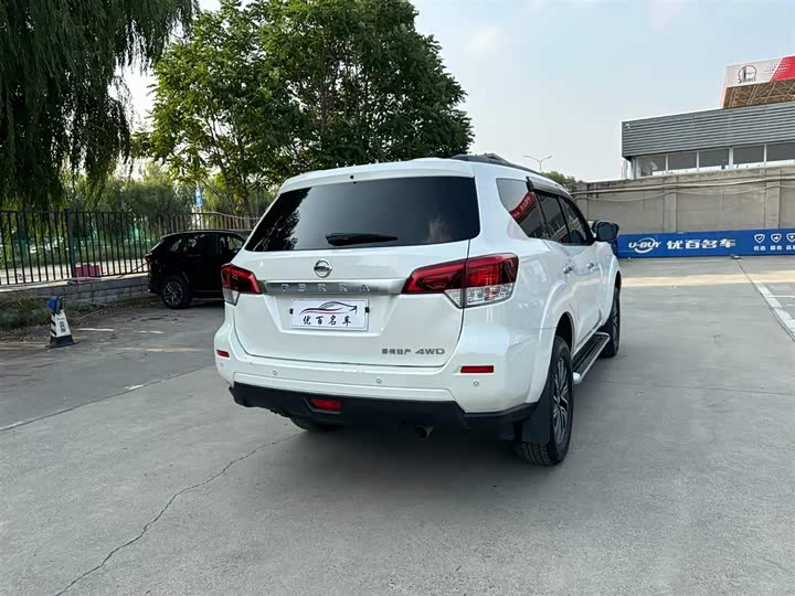 Фото 6 - Nissan Terra