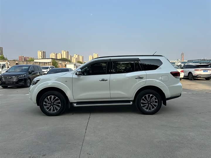 Фото 7 - Nissan Terra