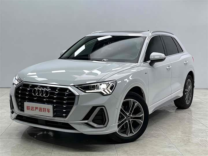 Фото 2 - Audi Q3