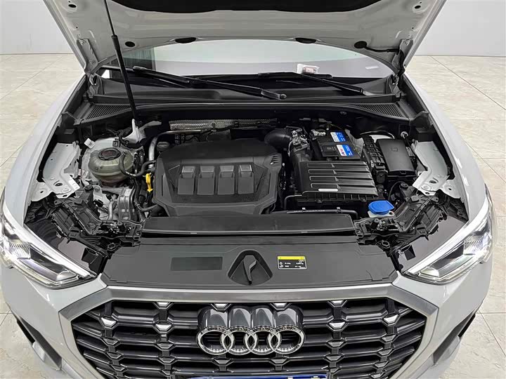 Фото 22 - Audi Q3