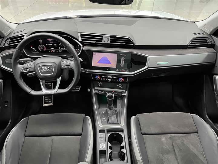 Фото 3 - Audi Q3