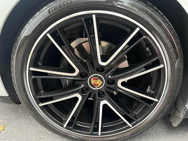 Фото 15 - Porsche Panamera