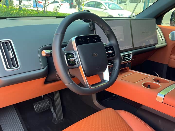 Фото 11 - LiXiang L6