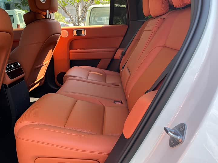 Фото 13 - LiXiang L6