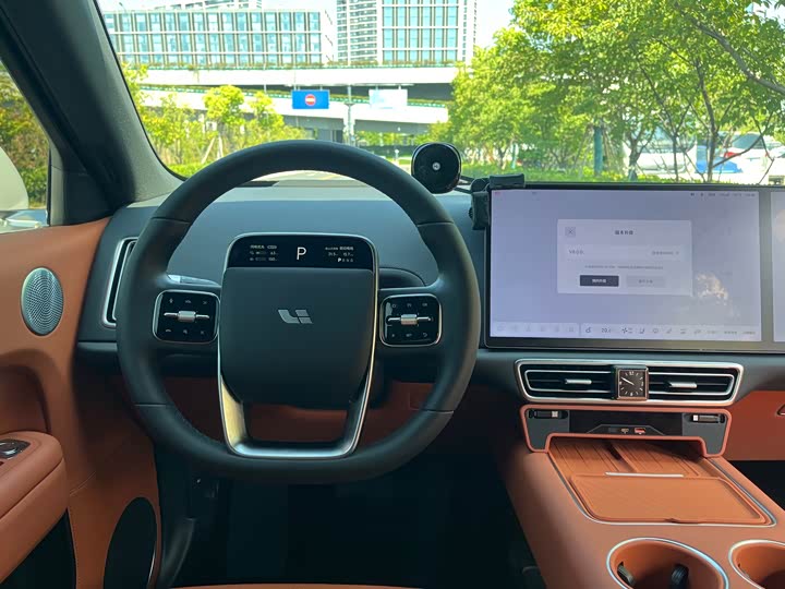 Фото 17 - LiXiang L6