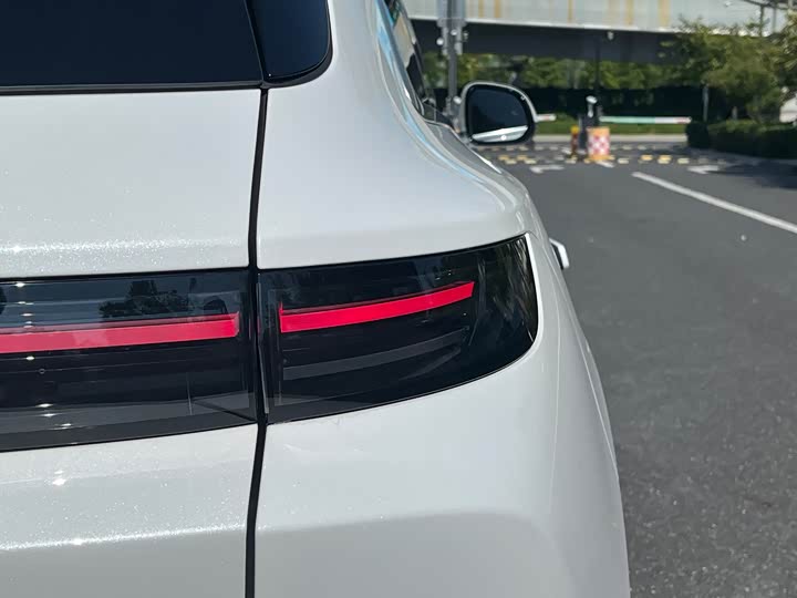 Фото 8 - LiXiang L6