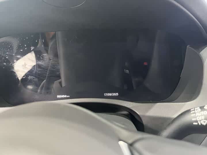 Фото 17 - Jaguar XE L