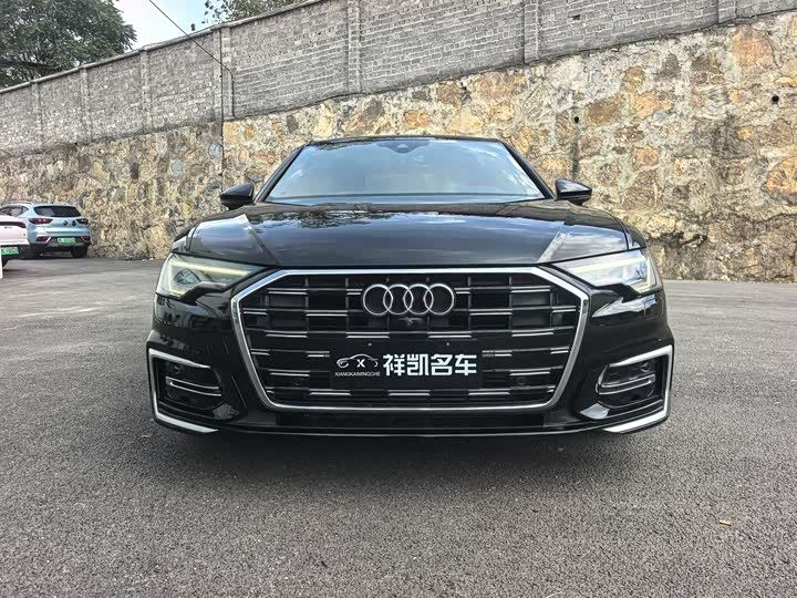 Фото 2 - Audi A6L