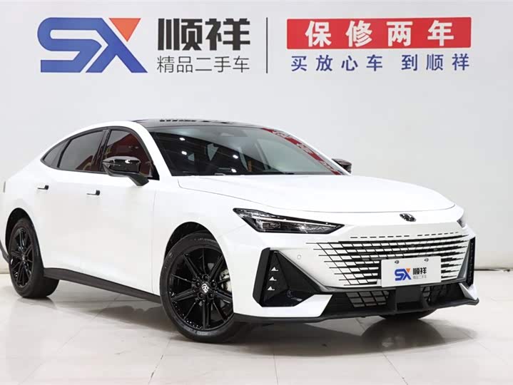 Фото 4 - Changan UNI-V