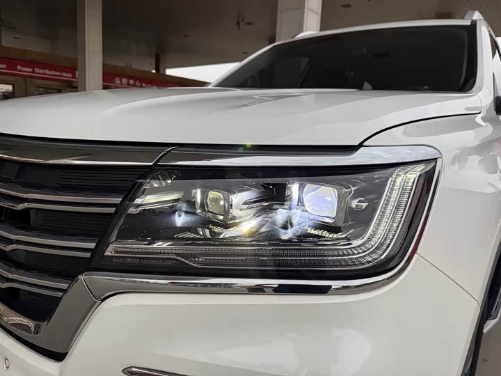 Фото 4 - Roewe RX8