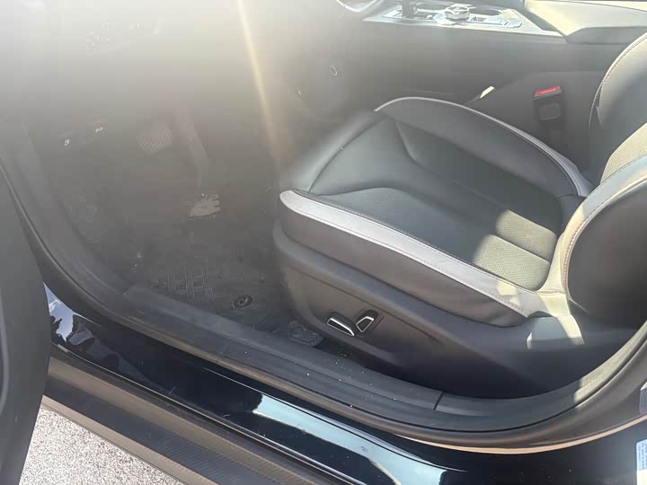 Фото 9 - Changan UNI-V