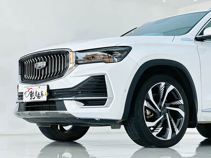 Фото 5 - Geely Monjaro