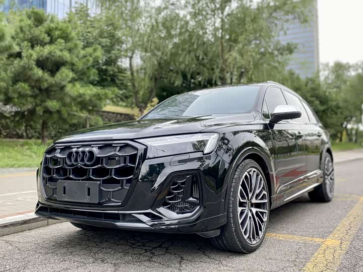 Фото 1 - Audi SQ7