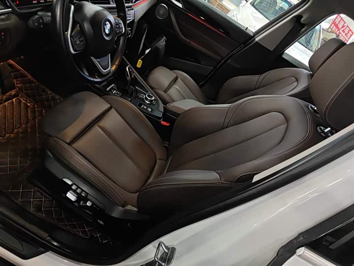 Фото 15 - BMW X1