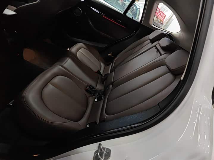 Фото 17 - BMW X1