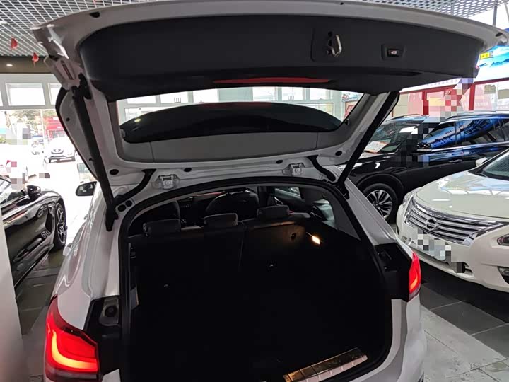 Фото 19 - BMW X1