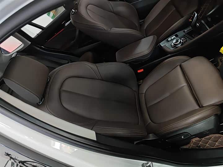 Фото 25 - BMW X1