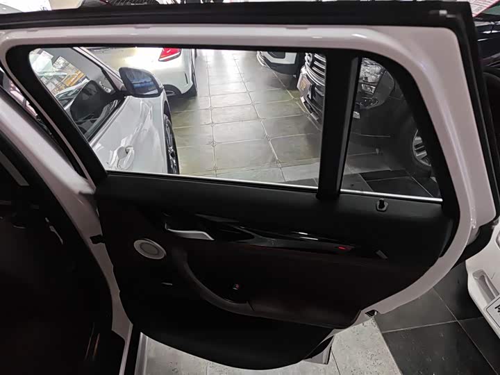 Фото 27 - BMW X1