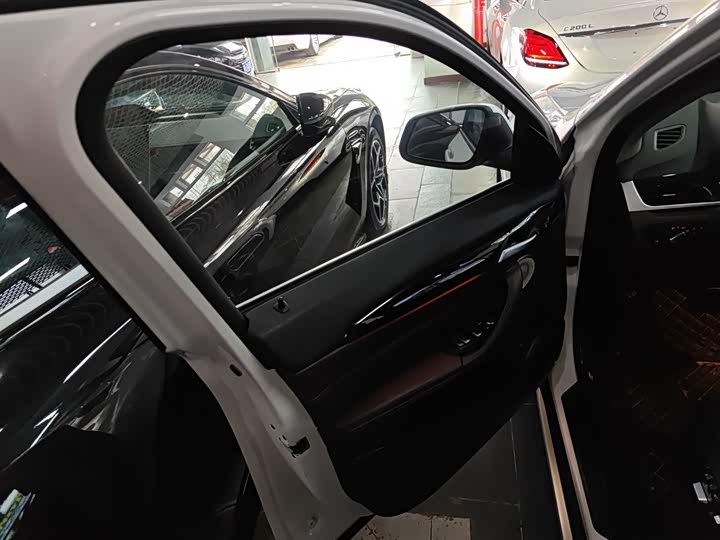 Фото 28 - BMW X1