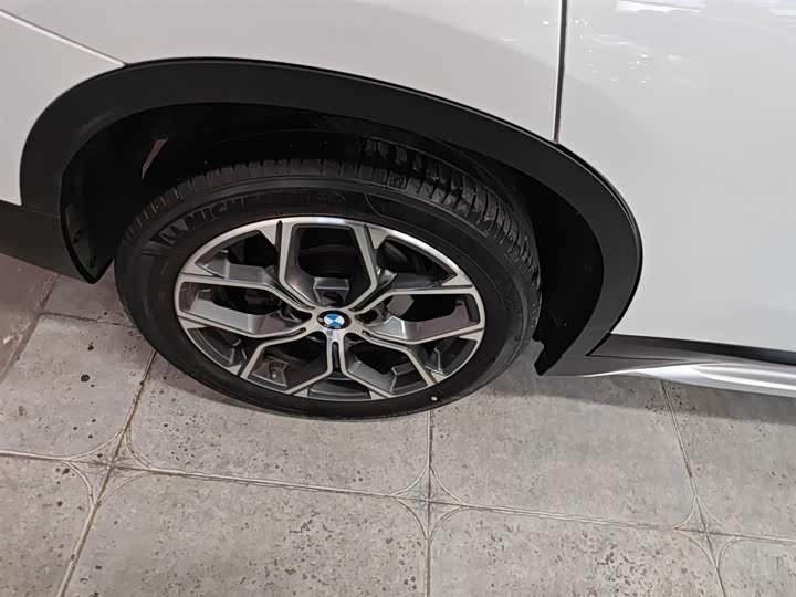 Фото 30 - BMW X1