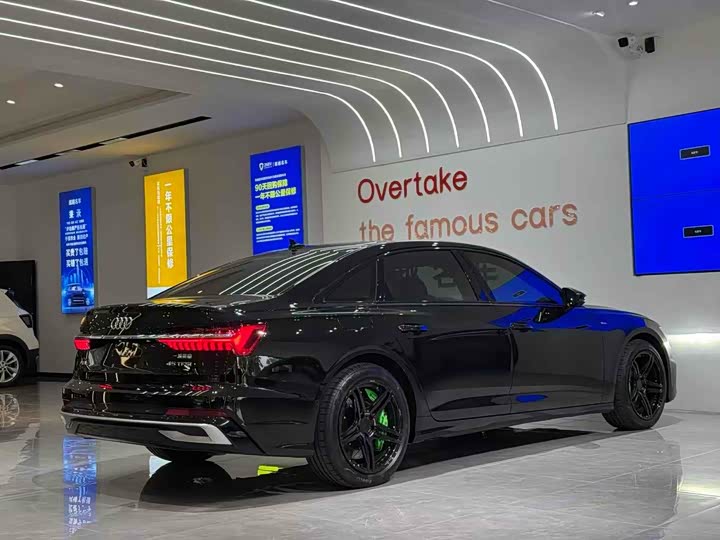 Фото 6 - Audi A6L